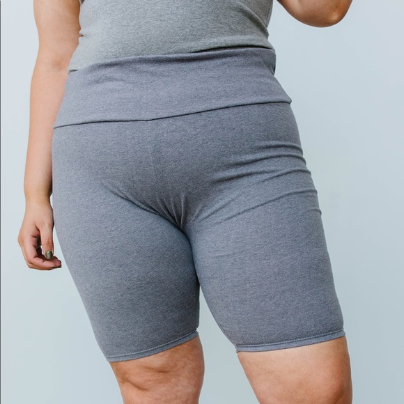 Aero Biker Shorts in Charcoal - Picture 8 of 15